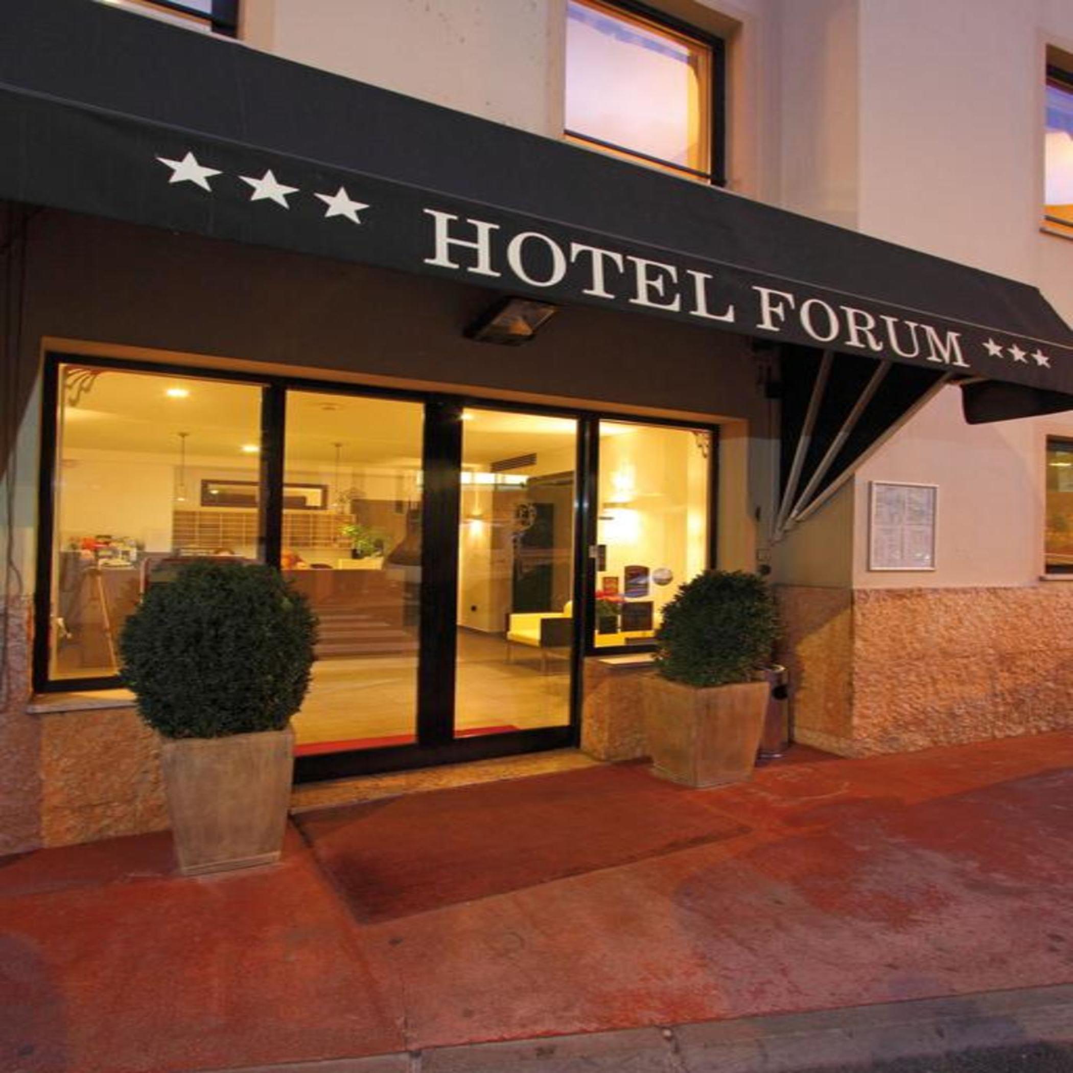 Hotel Restaurant Forum Beausoleil Exterior foto